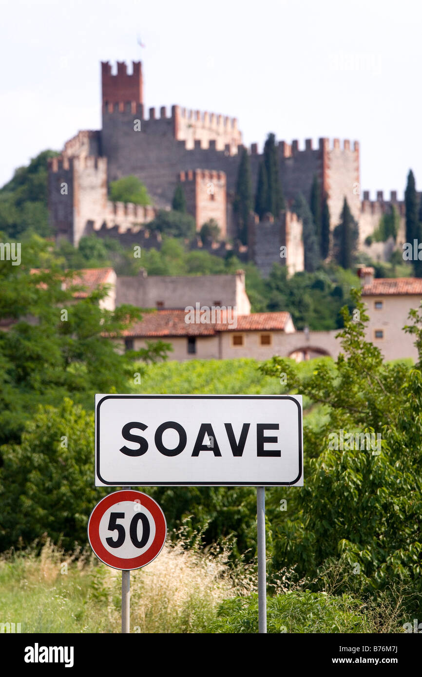 Ortstafel, Burg, Soave, Veneto, Italien Stockfoto