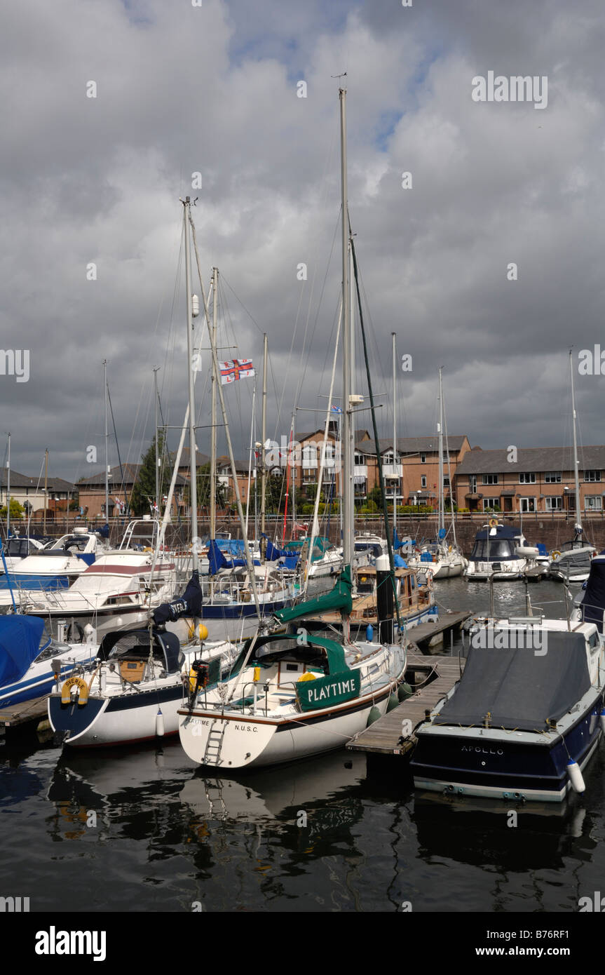 Boote in Penarth Marina Cardiff Bay Cardiff Wales Großbritannien Europa Stockfoto