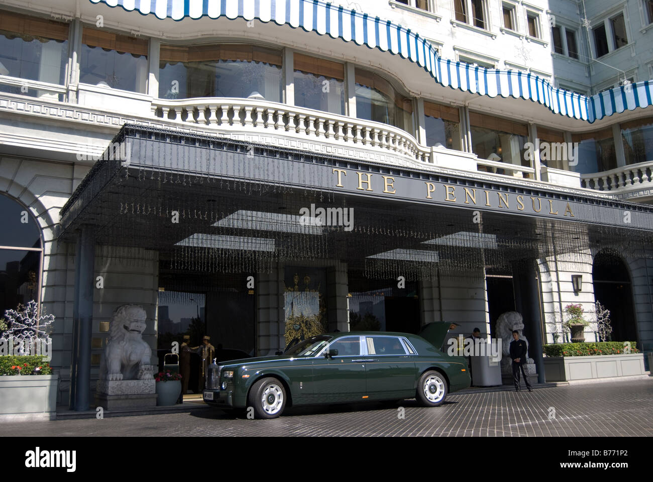 Das Peninsula Hotel Eingang, Salisbury Road, Tsim Sha Tsui, Kowloon Halbinsel, Hongkong, Volksrepublik China Stockfoto