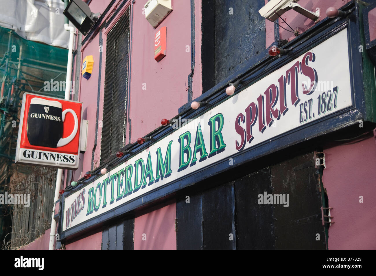 Rotterdam-Bar, Belfast, Besitz und betrieben von Chris Roddy. Stockfoto