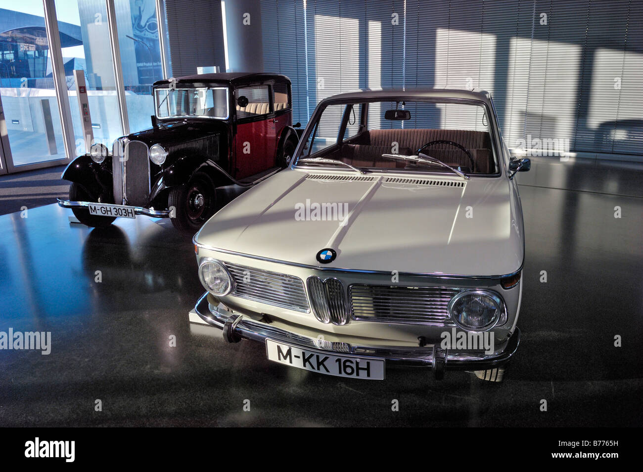 BMW Museum, BMW-303 von 1933 und BMW 1600, München, Bayern, Deutschland, Europa Stockfoto