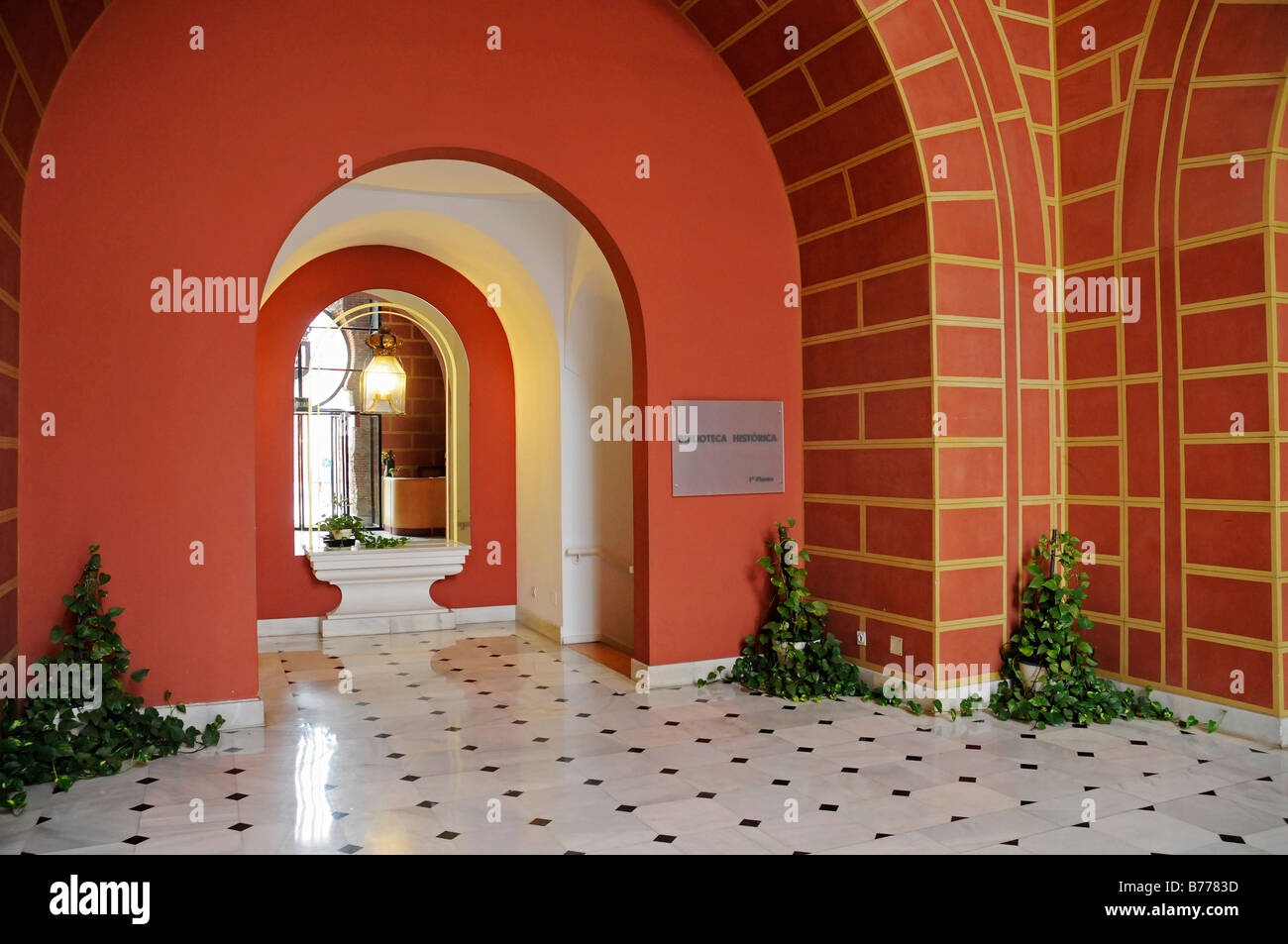 Eingang zur Bibliothek, Centro Cultural Conde Duque, Museo Municipal de Arte Contemporaneo, Museum für zeitgenössische Kunst, ehemalige Stockfoto