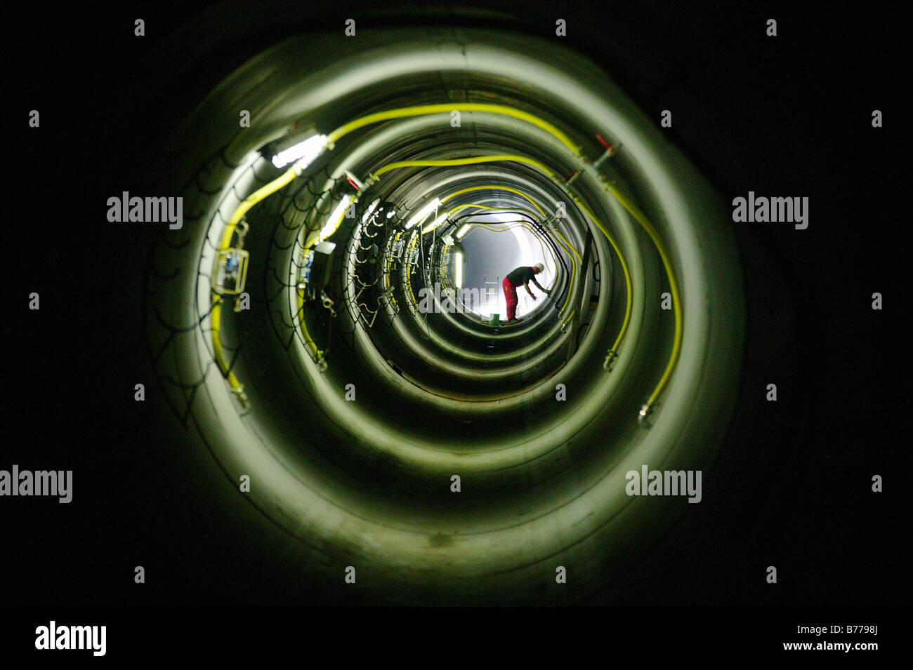 Abwasser-Kanal, Tunnel, Rohr, Arbeiter, unterirdisch, Umbau der Emscher Fluss, Emscher-industrielle Abfälle Kanal, Wanne-Eicke Stockfoto