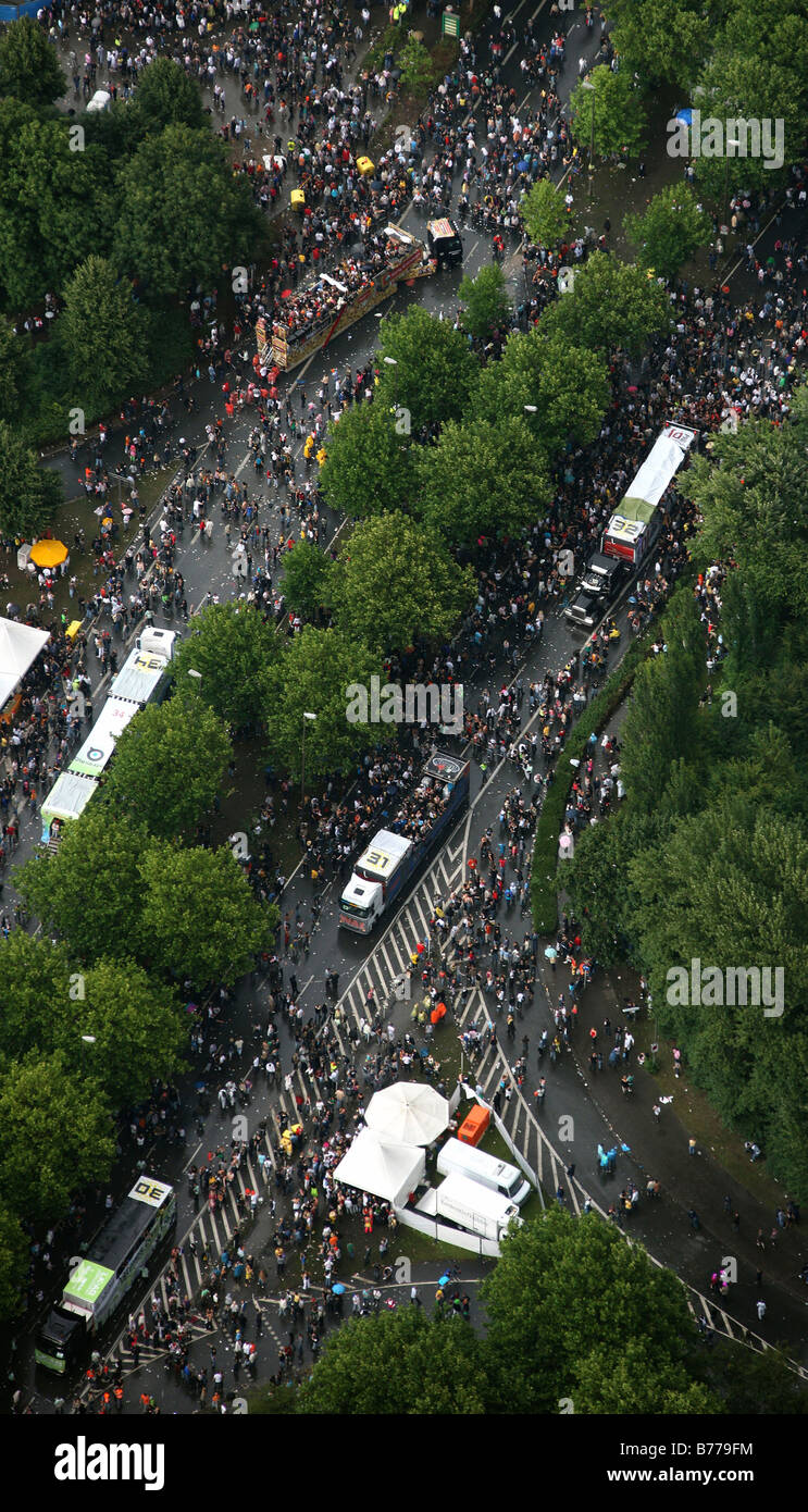 Luftaufnahme, Loveparade 2008 Festival, Menschenmenge auf der B1 Straße, Dortmund, Ruhrgebiet, Nordrhein-Westfalen Stockfoto