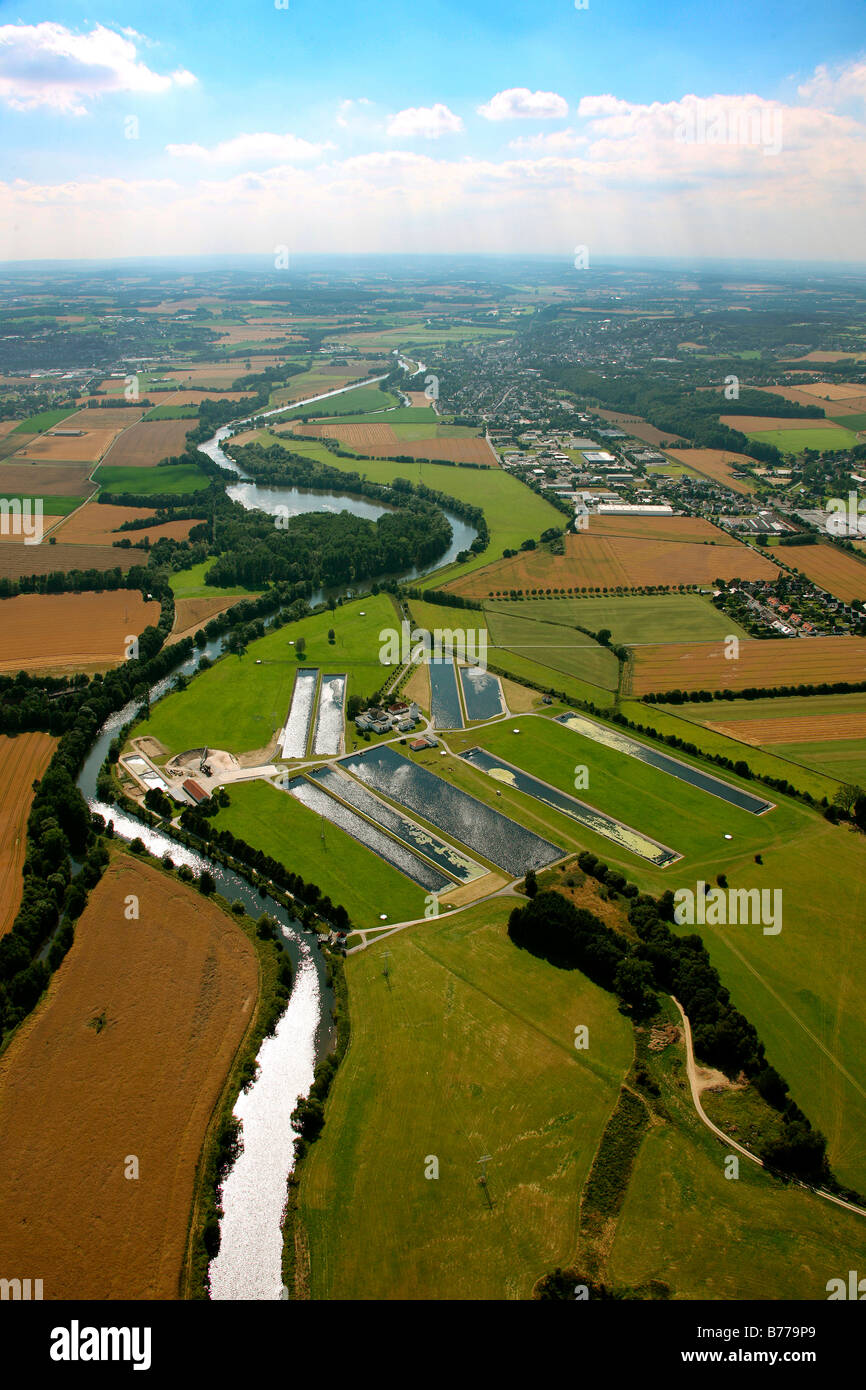 Luftaufnahme, Fluss Ruhr, Warmen Wasserwerk, Froendenberg, Ruhrgebiet, Nordrhein-Westfalen, Deutschland, Europa Stockfoto