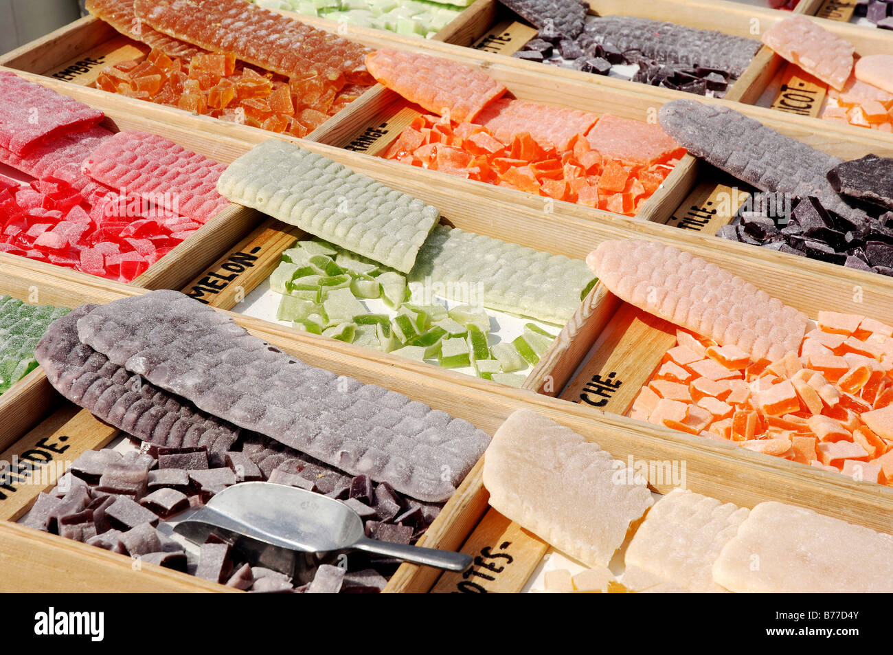 Verschiedene Arten Von Süßigkeiten Stockfotos Und -Bilder Kaufen - Alamy