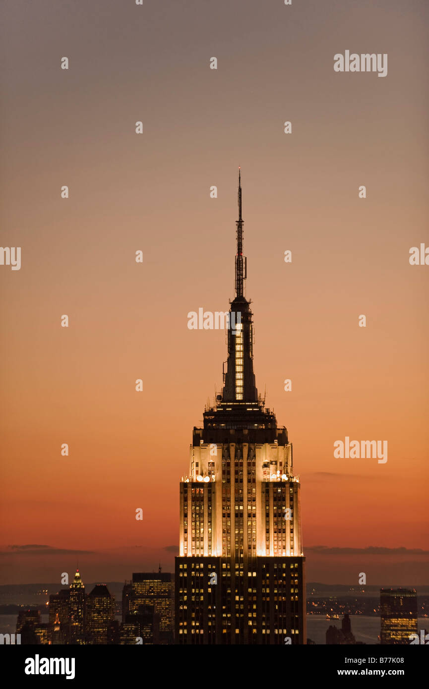 Blick auf den Sonnenuntergang von Empire State Building Stockfoto