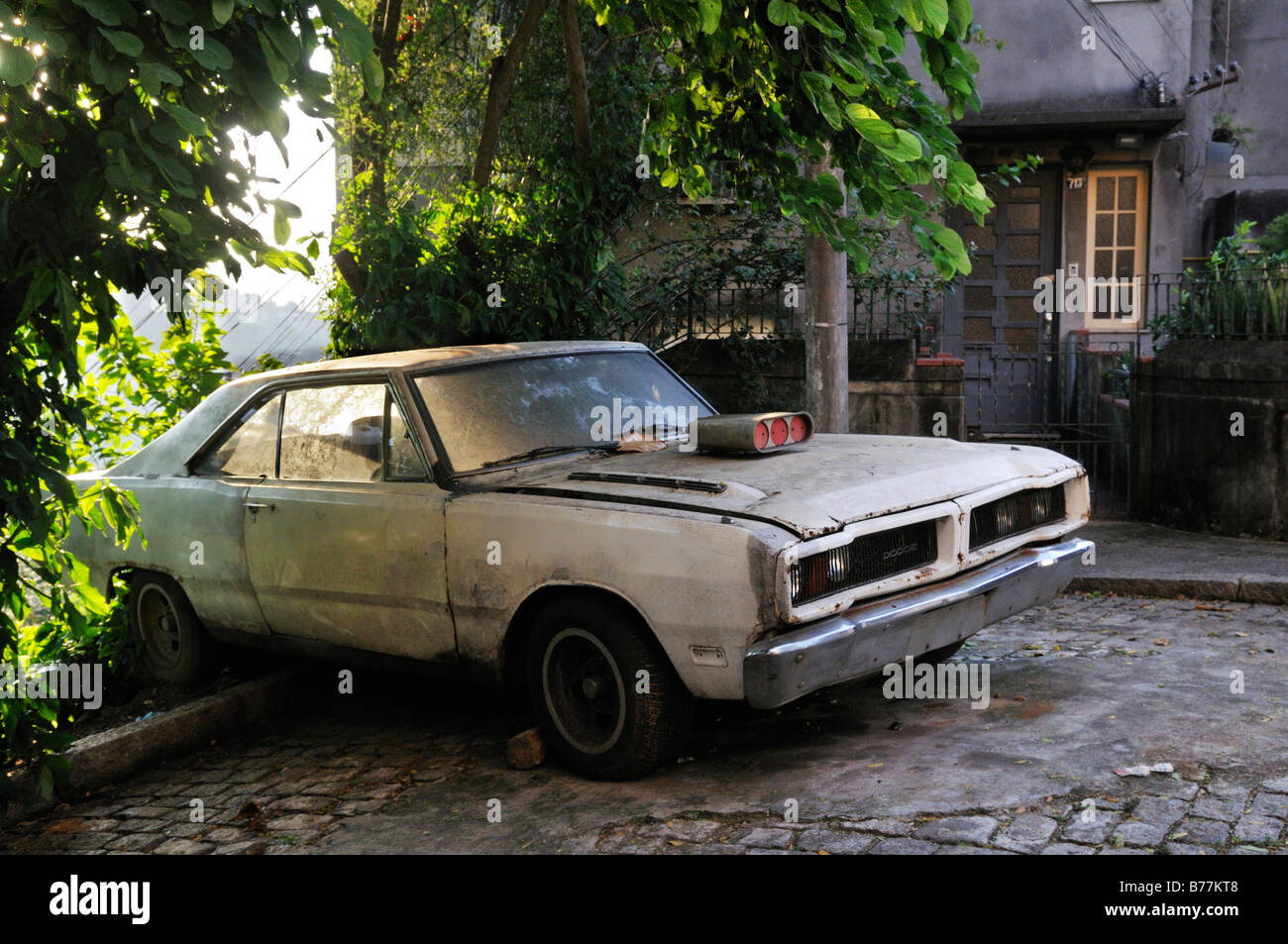 Altes Auto, Santa Teresa Quarter, Rio De Janeiro, Brasilien, Südamerika Stockfoto