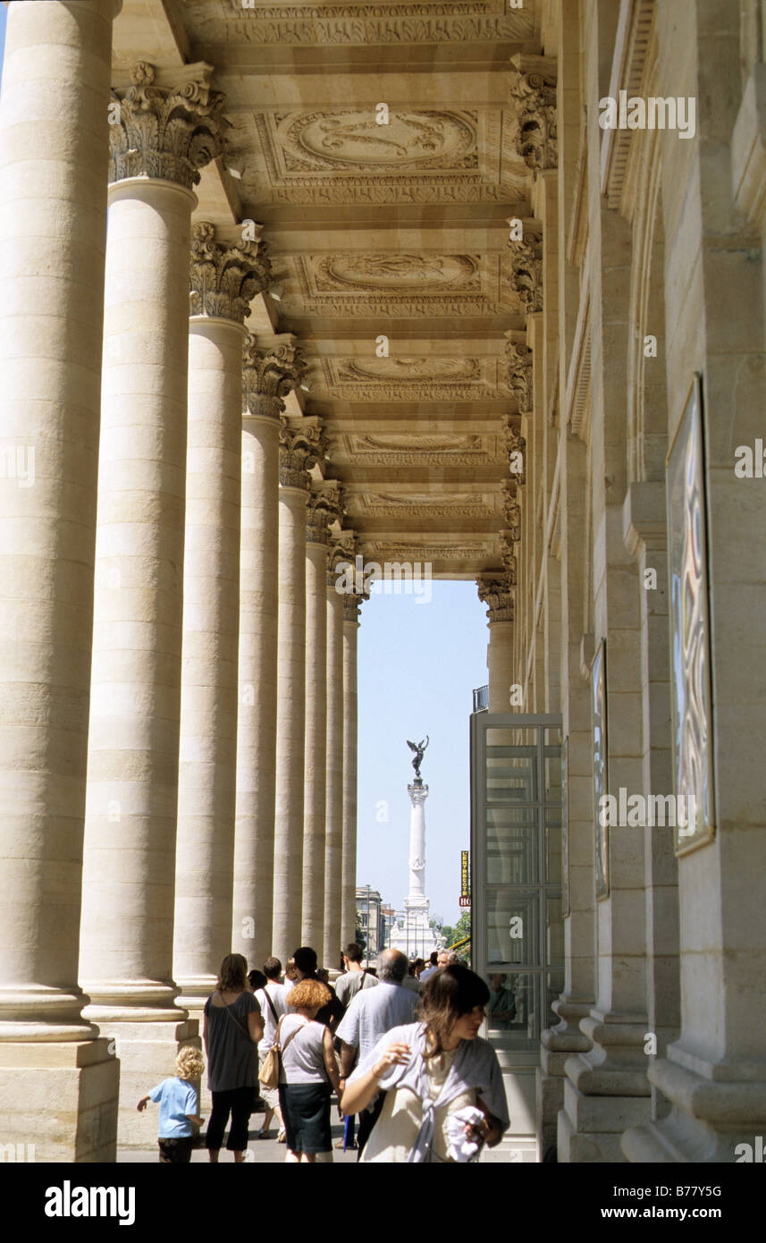 Bordeaux, Frankreich, Kolonnade auf Höhe der Grundsatz des Grand Theatre. Stockfoto