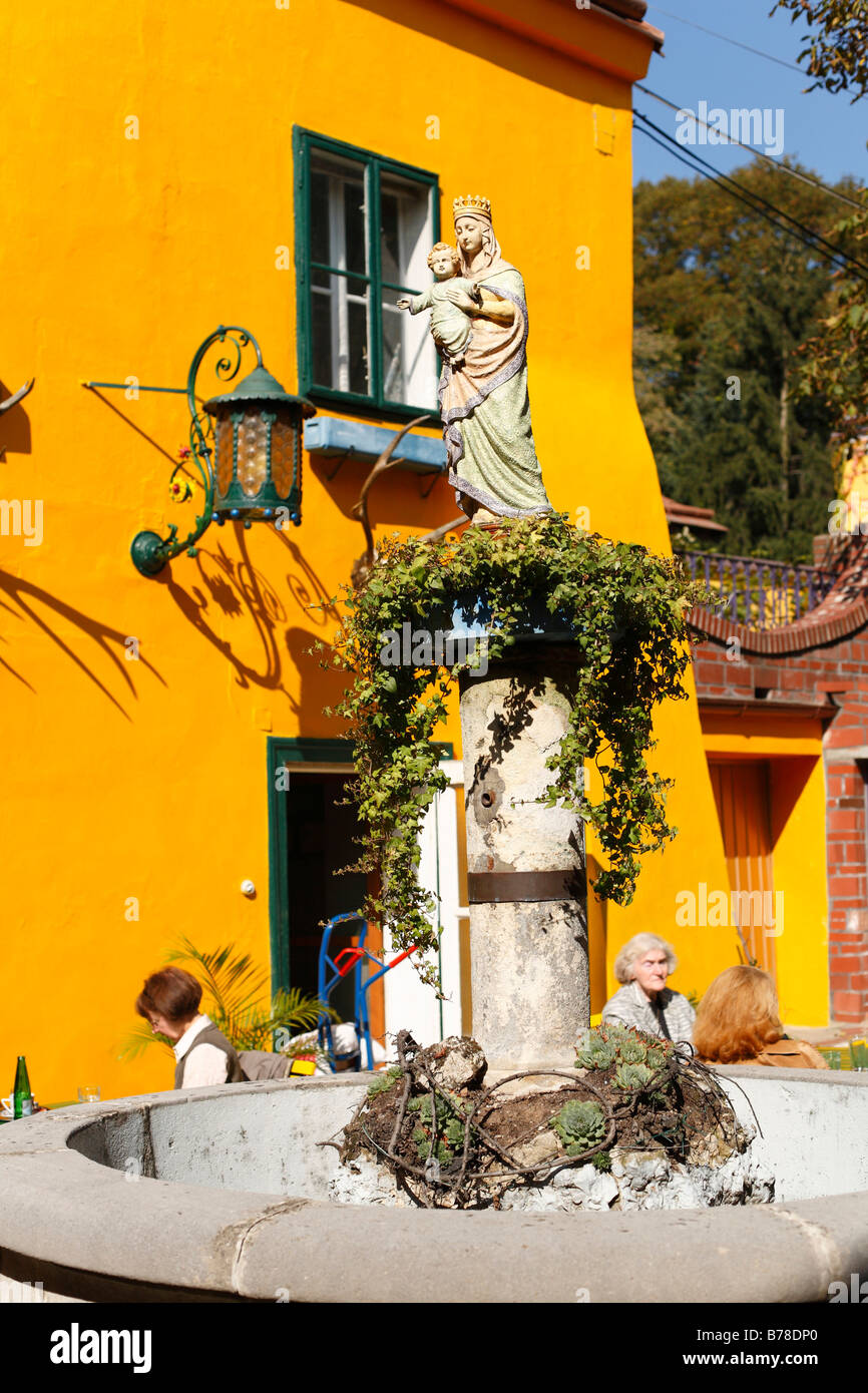 Beethoven-Brunnen im Rudolfshof in Grinzing, Wien, Österreich, Europa Stockfoto