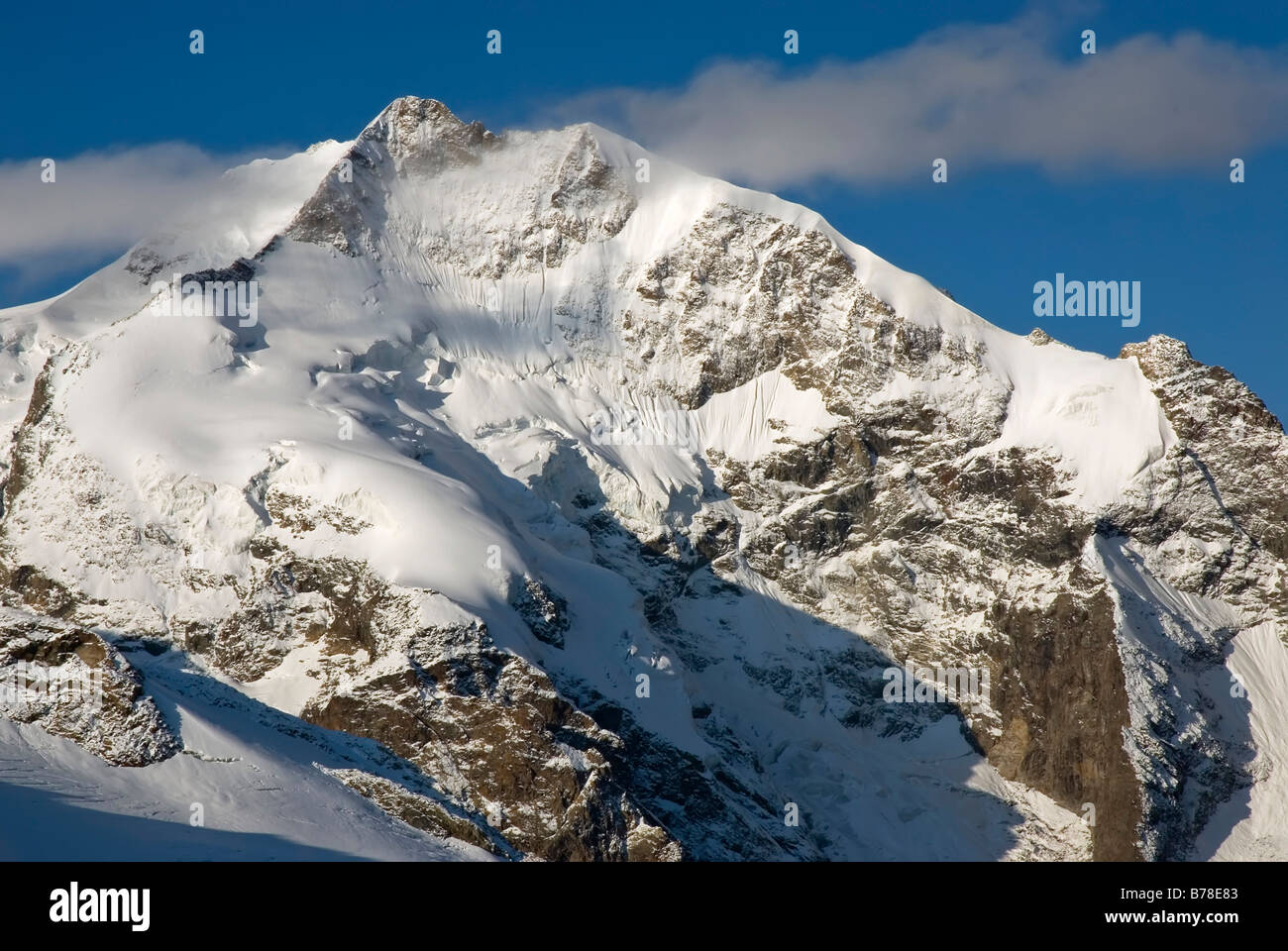 Mt Piz Bernina, 4048 m, nur Berge über 4000 m und der höchste Berg der Ostalpen, Bündner Alpen, Kanton Graubuend Stockfoto