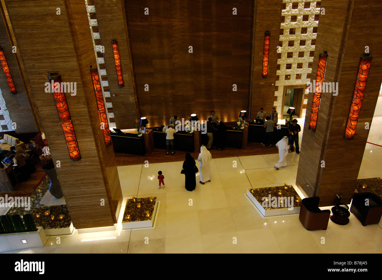 Hotellobby des Kempinski Hotel Mall of Emirates, Dubai, Vereinigte Arabische Emirate, Vereinigte Arabische Emirate, Naher Osten Stockfoto