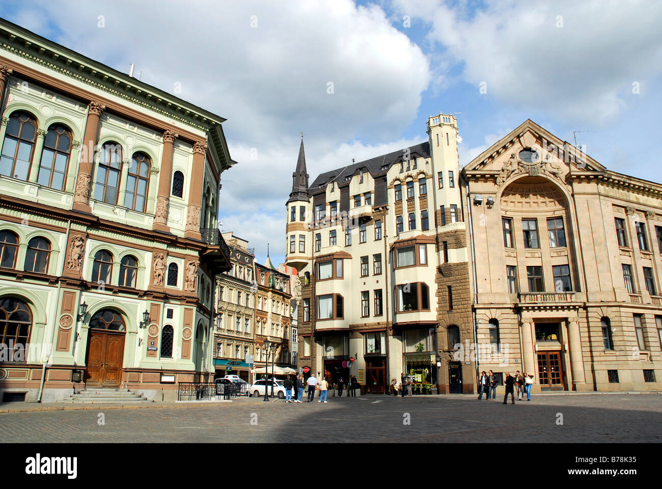 Lettland riga domplatz latvijas radio -Fotos und -Bildmaterial in hoher ...