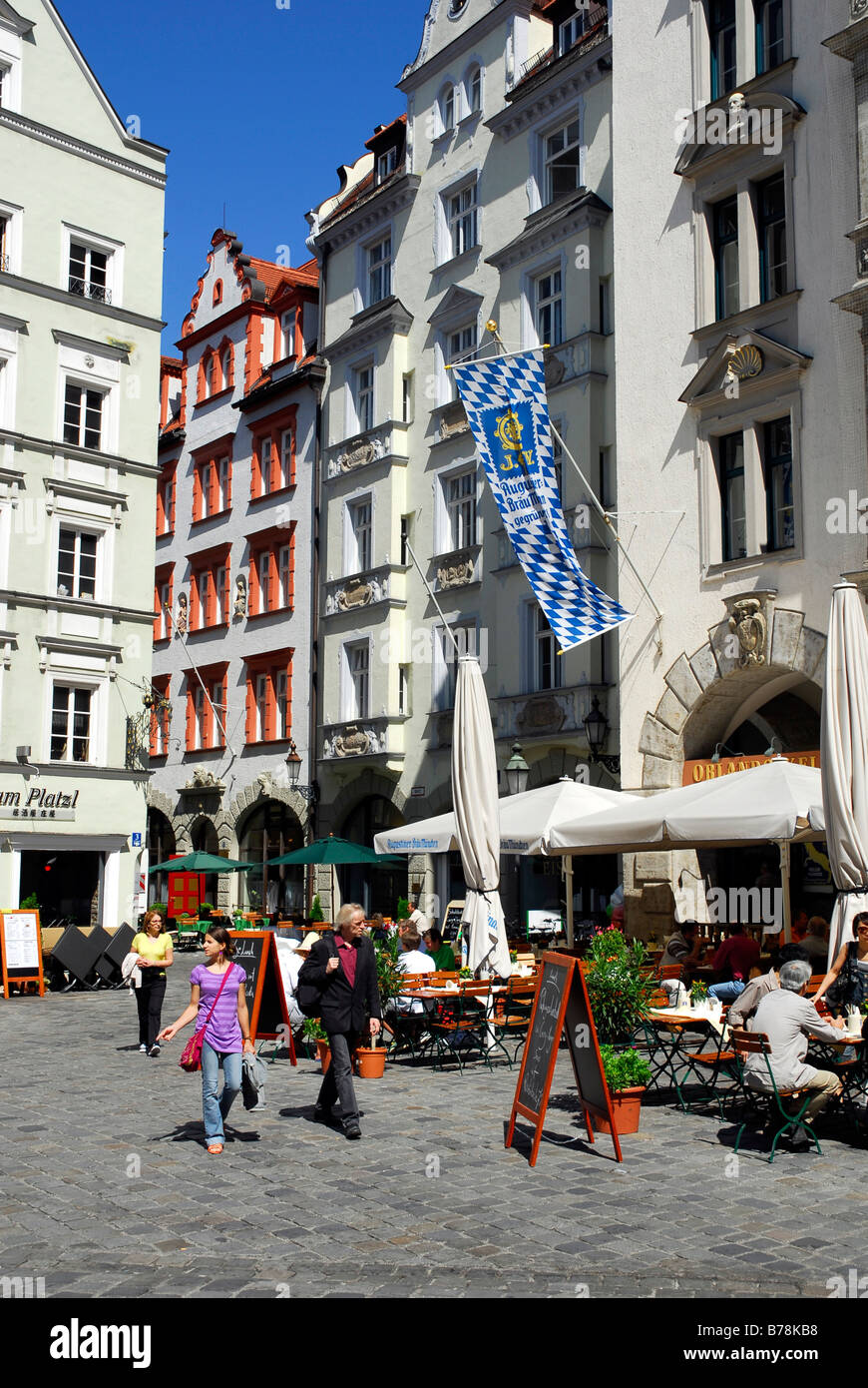 Outdoor-Tische, Fassaden, bin Platzl-Platz, Altstadt, München, Oberbayern, Deutschland, Europa Stockfoto