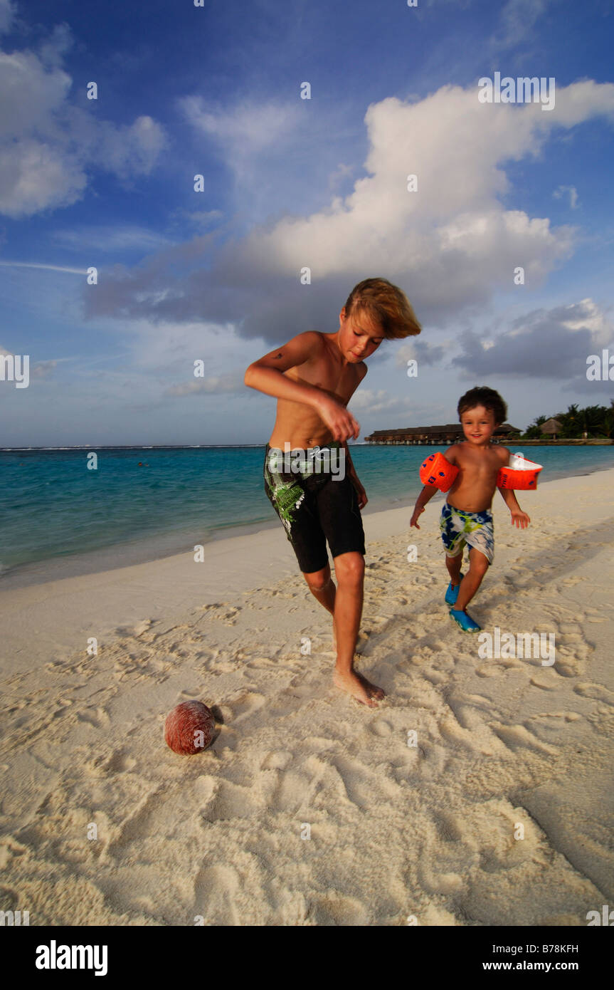 5 Stück Aufblasbare Wasserbälle - Glitzer & 3D Tier Motive Für Pool & Strand