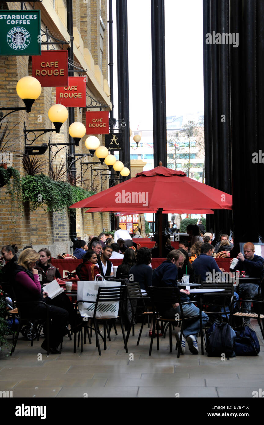 Coffee-Shops in Hays Galleria Stockfoto