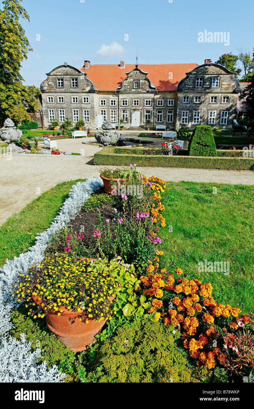 Park und das kleine Schloss Blankenburg, Sachsen-Anhalt, Deutschland, Europa Stockfoto