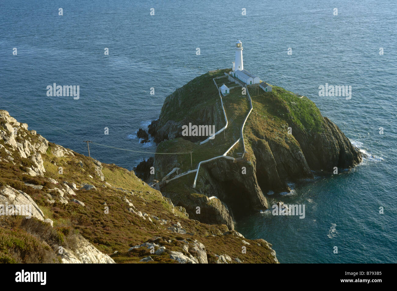 Leuchtturm, South Stack Klippen, Holyhead, Anglesey, North Wales, UK, Europa Stockfoto