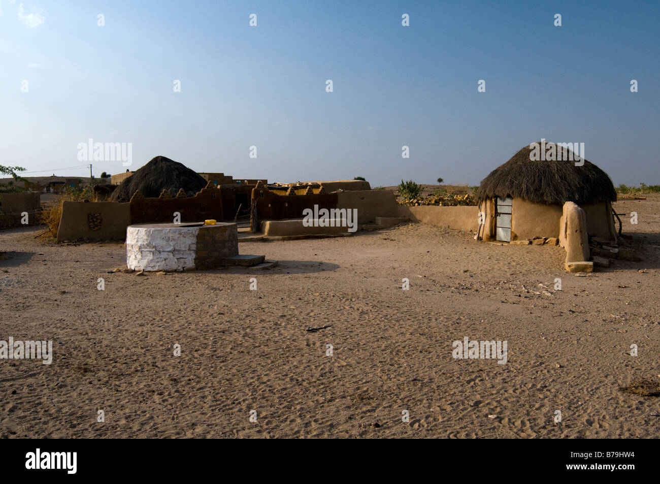 Das Dorf auf Wüste Thar. Jaisalmer. Rajasthan. Indien. Stockfoto