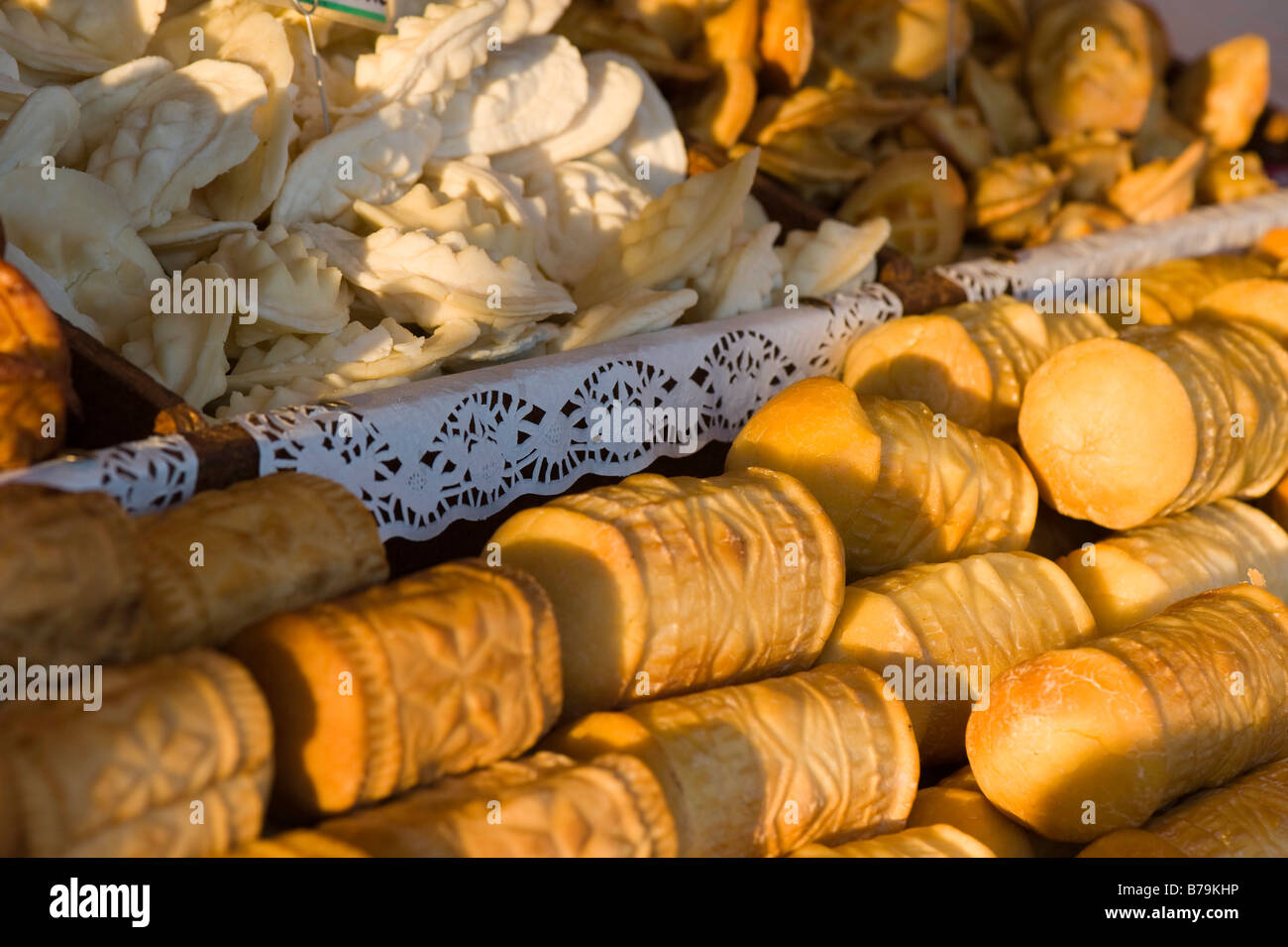 Traditionelle geräucherte Ziegenkäse Oscypek fordert Verkauf Gubalowka Hill Zakopane Tatra Gebirge Podhale Region Polen Stockfoto