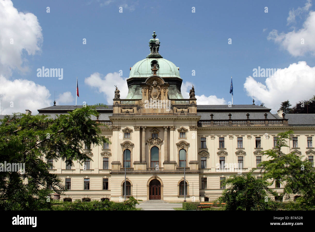 Sitz der tschechischen Regierung im ehemaligen Straka Akademie, Prag, Tschechische Republik, Europa Stockfoto