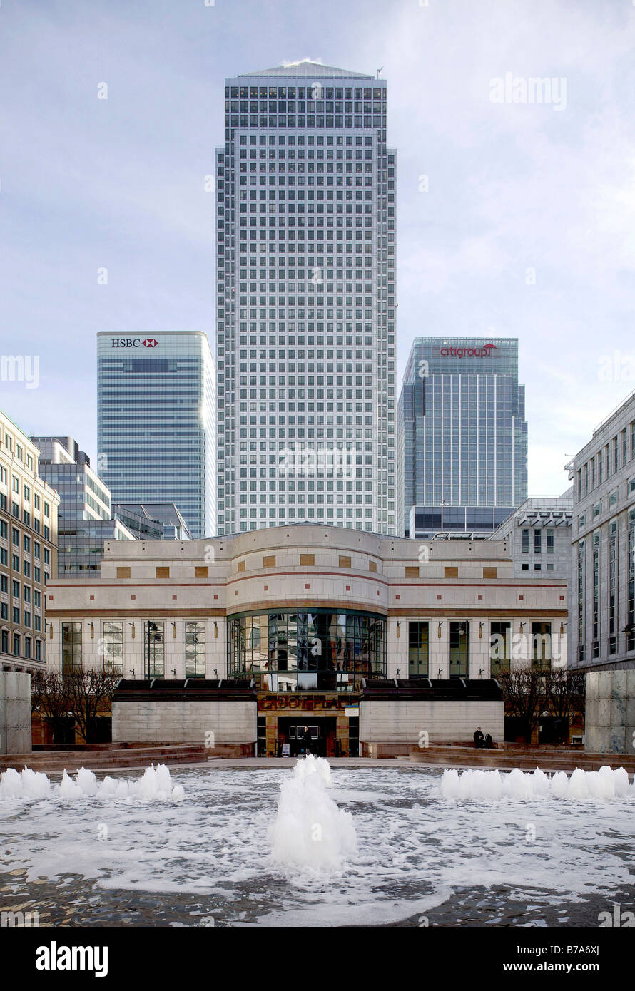 Cabot Square und Canary Wharf Tower, HSBC und Citigroup Gebäude in Canary Wharf in London, England, Großbritannien, Europa Stockfoto