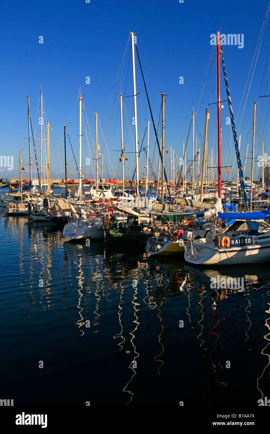 Boote im Hafen, Santa Cruz, Teneriffa, Kanarische Inseln, Spanien, Europa Stockfoto