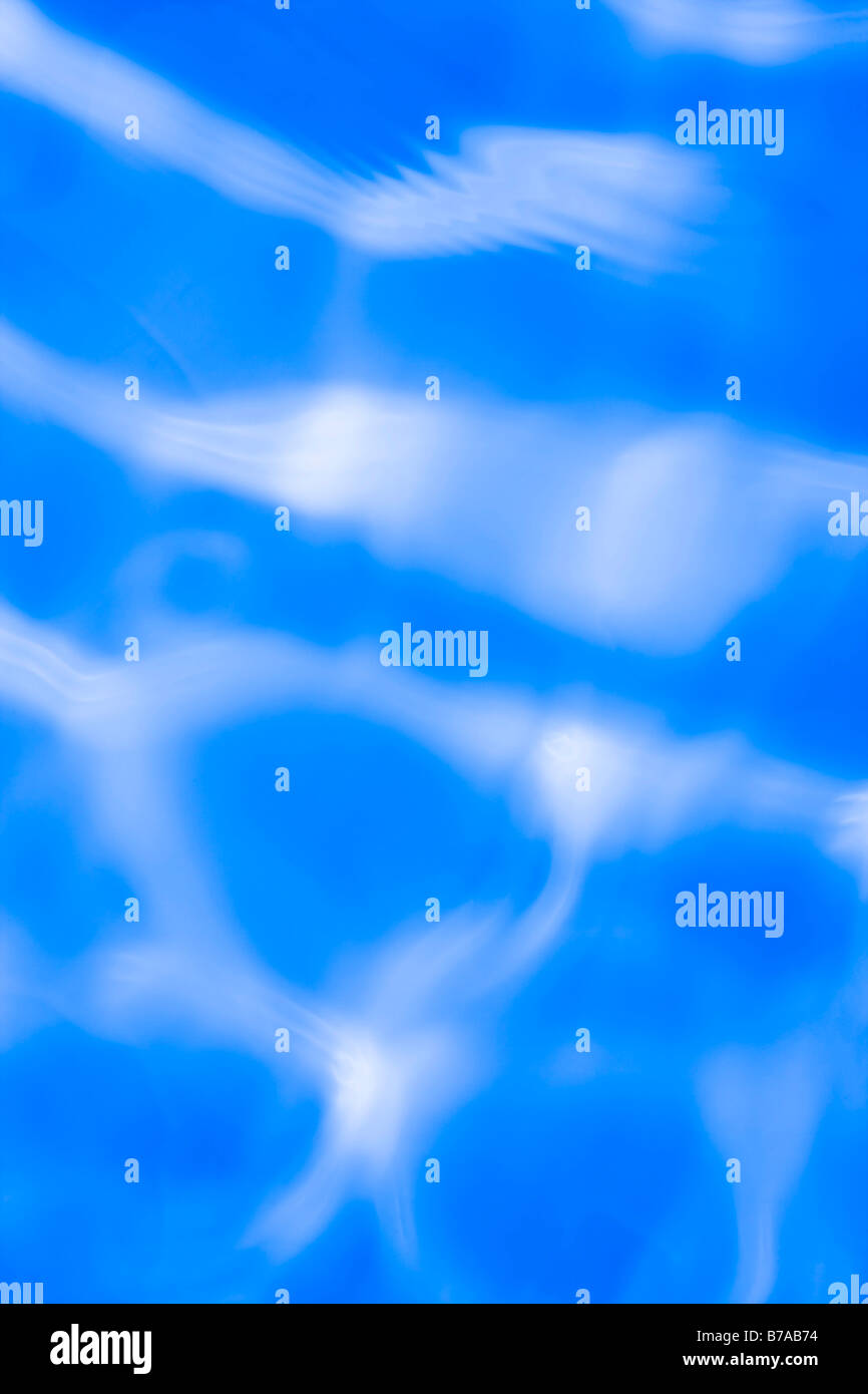 Lichtreflexen im Blauwasser Stockfoto