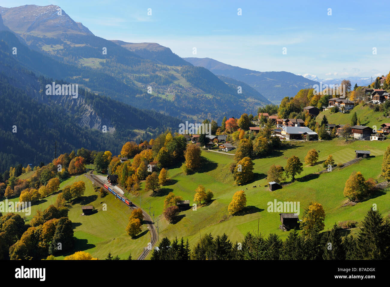Herbstliche Stimmung im Schanfigg, Arosa-Tal nahe dem Dorf Peist, Schweiz, Europa Stockfoto