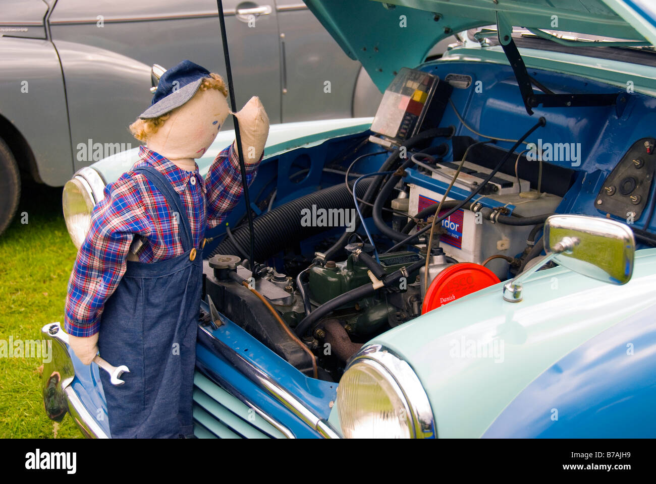 Fun Car und Mechaniker Stockfoto