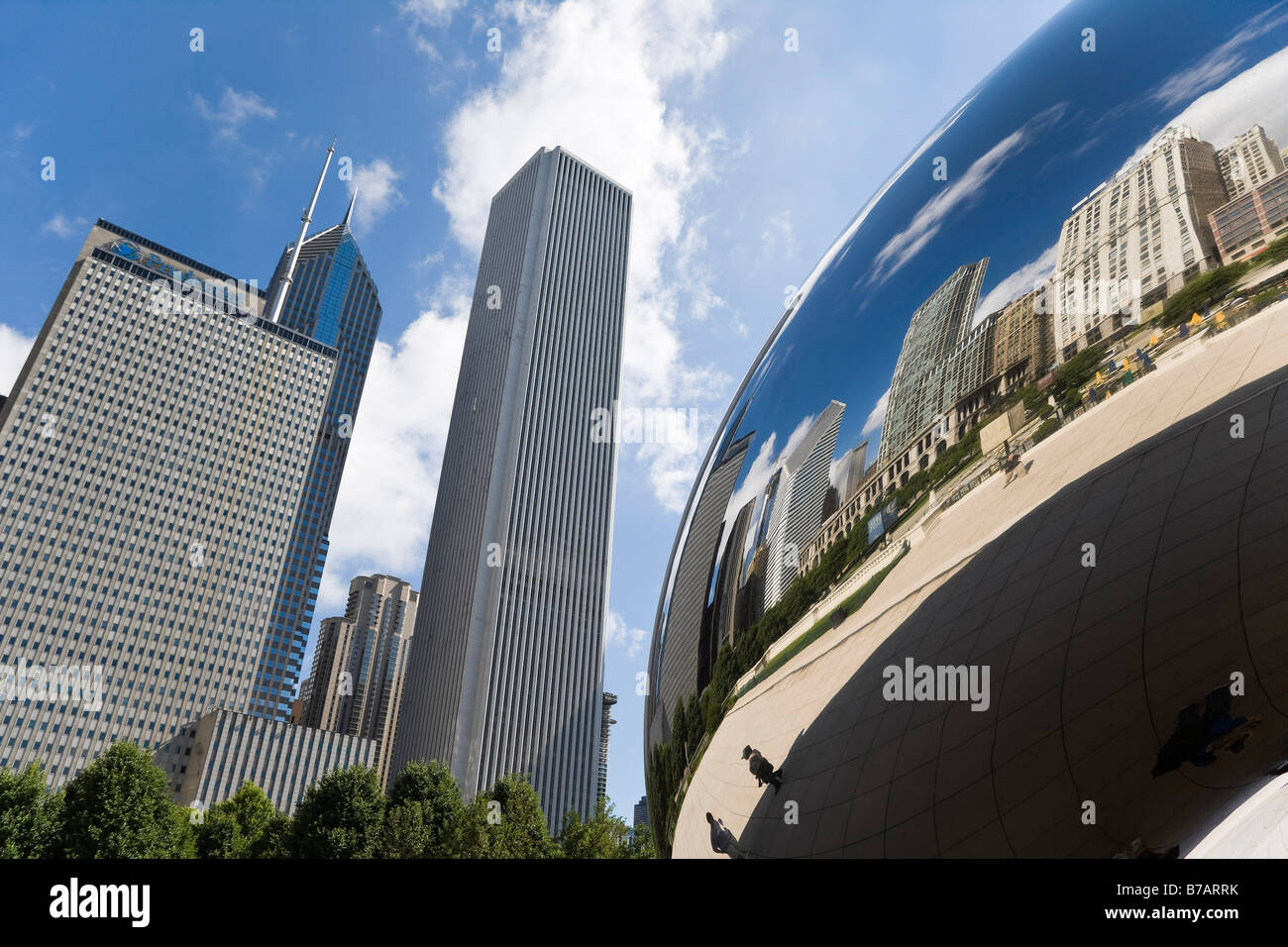 Cloud Gate Denkmal und Gebäude, Chicago, Illinois, USA Stockfoto