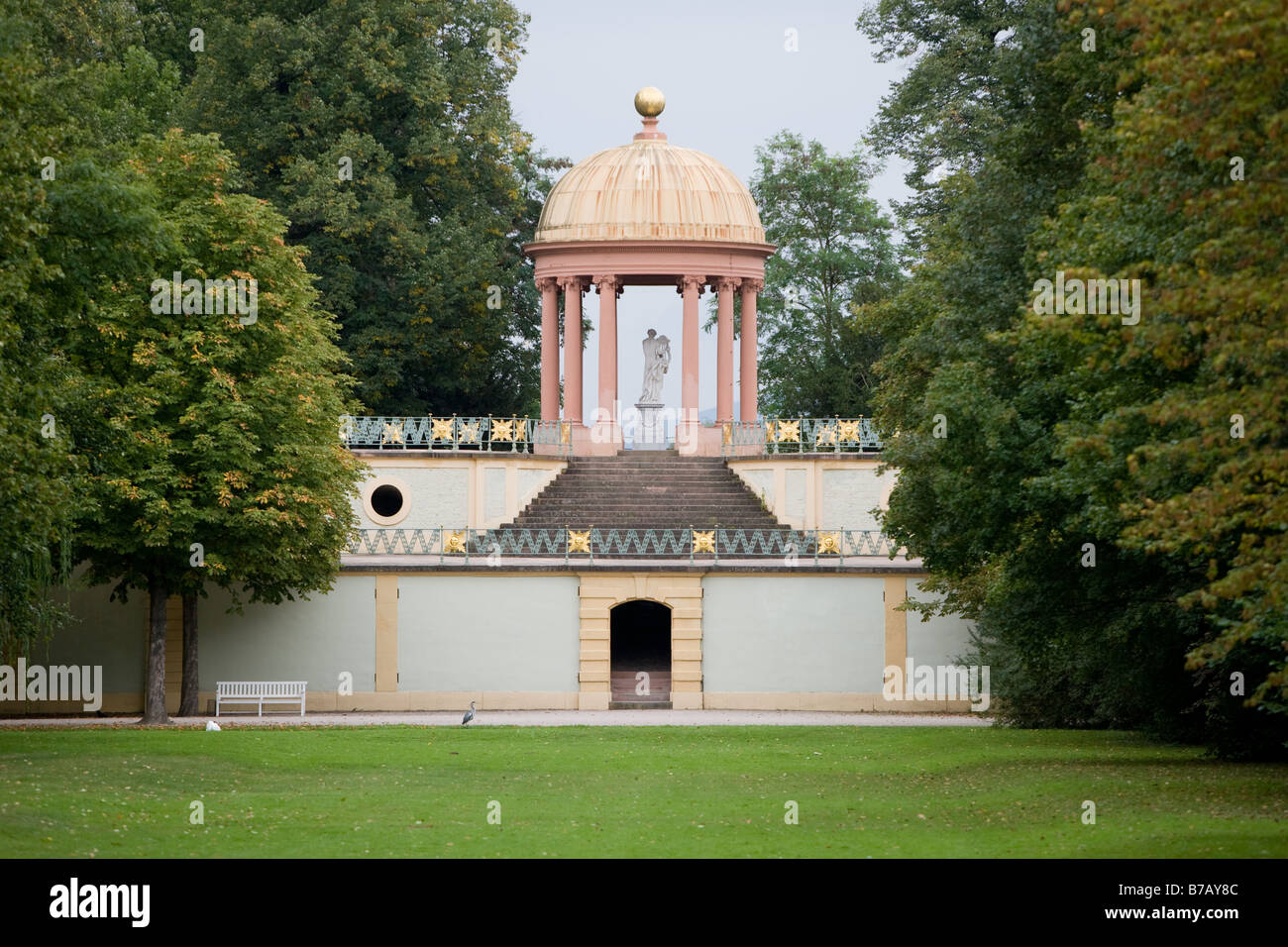 Apollotempel im Schwetzinger Schlossgarten Stockfoto