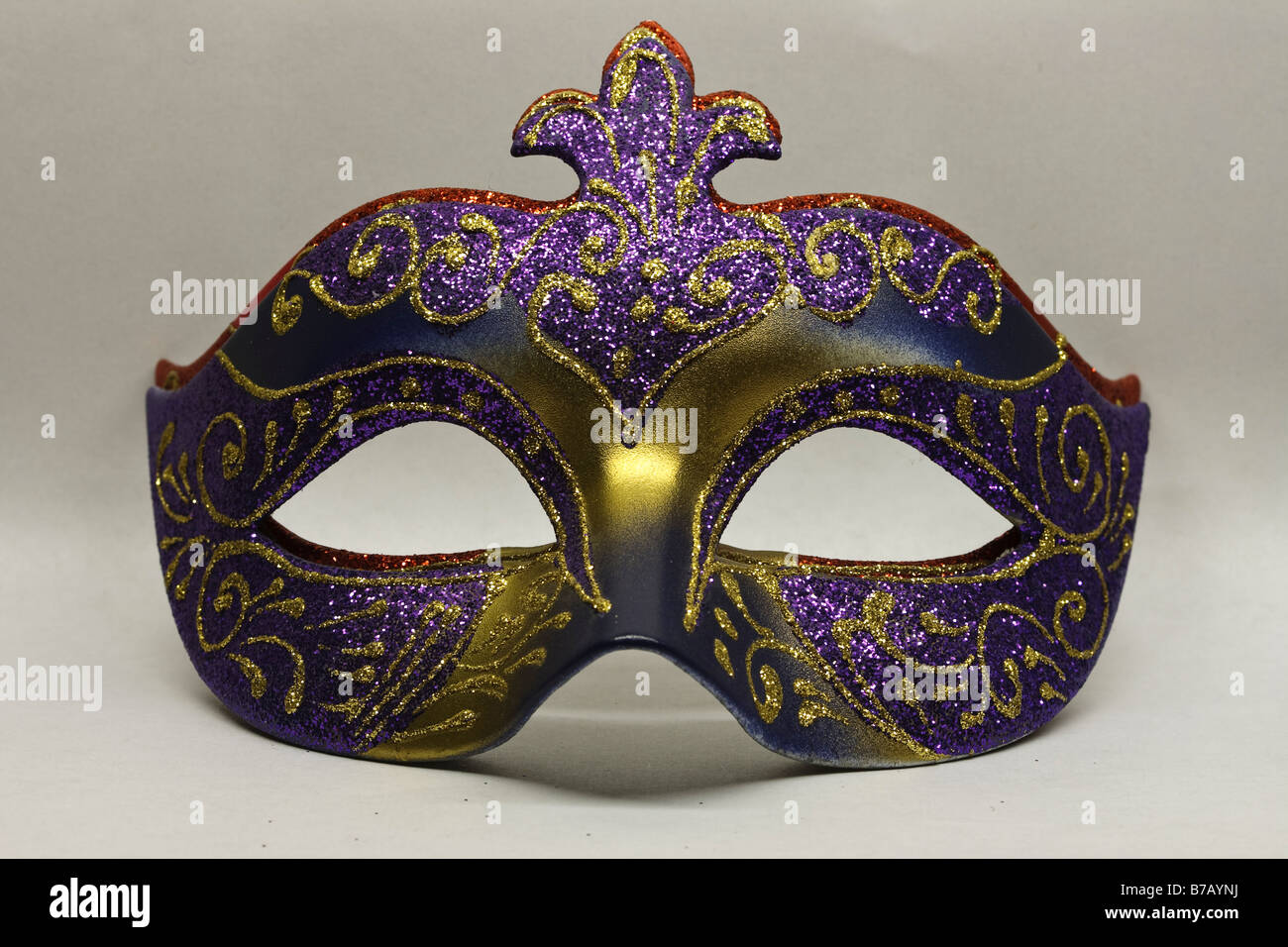Eine bemalte dekorative Maskerade Maske Stockfoto