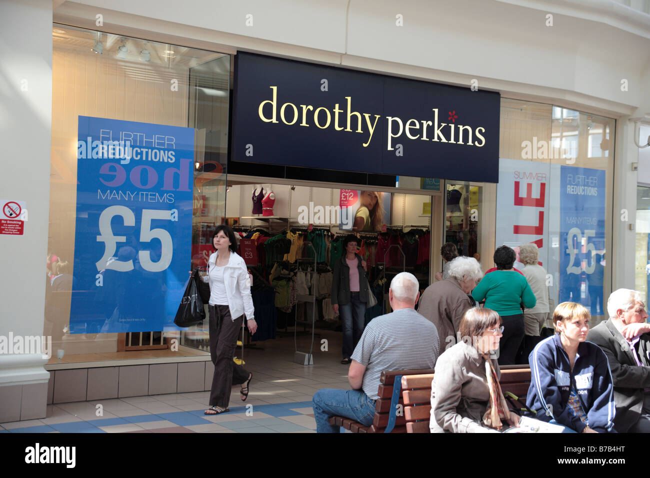 Dorothy perkins -Fotos und -Bildmaterial in hoher Auflösung – Alamy