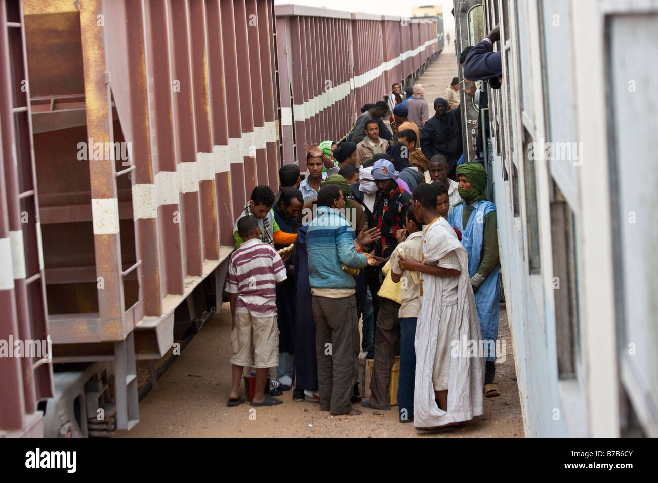 Eisenerz-Zug von Zouérat nach Nouadhibou in Mauretanien Stockfoto