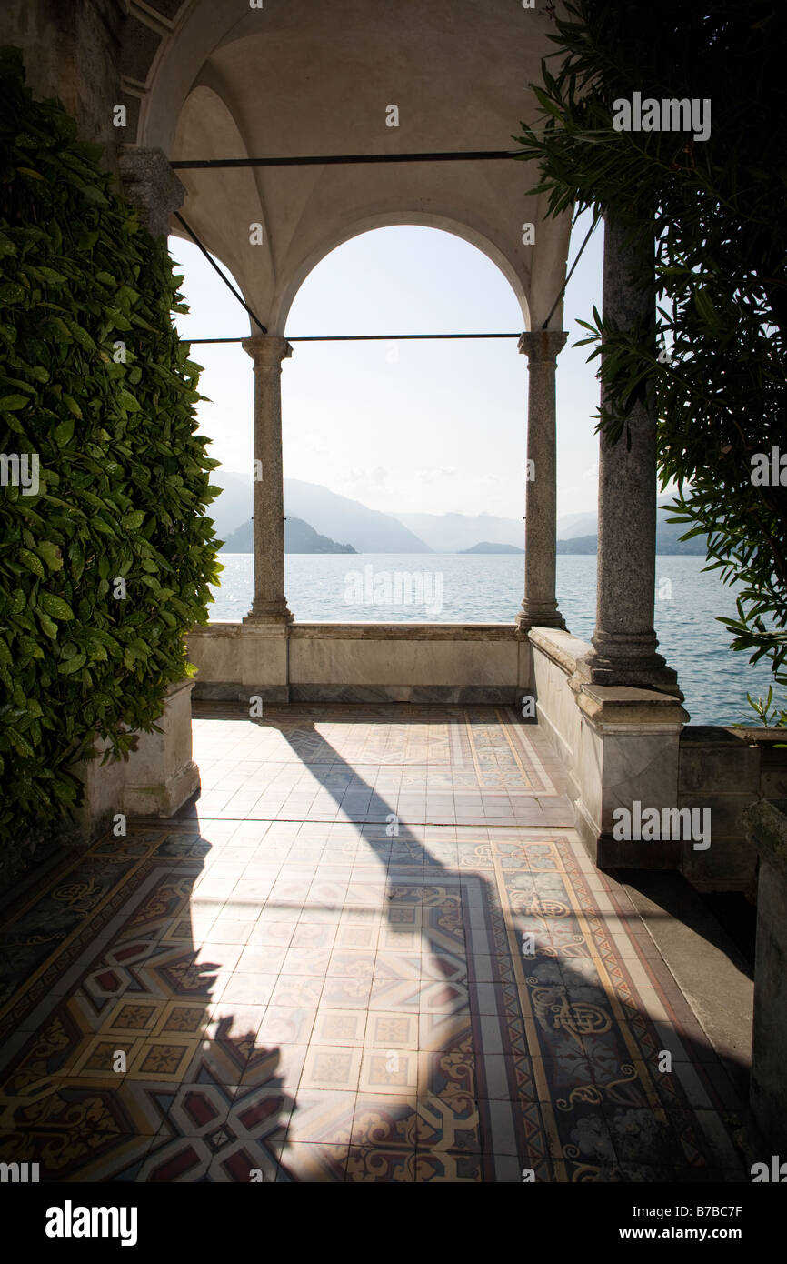 Aristokratischen Terrasse auf den Comer See. Villa Monastero, Varenna, Lecco, Italien Stockfoto