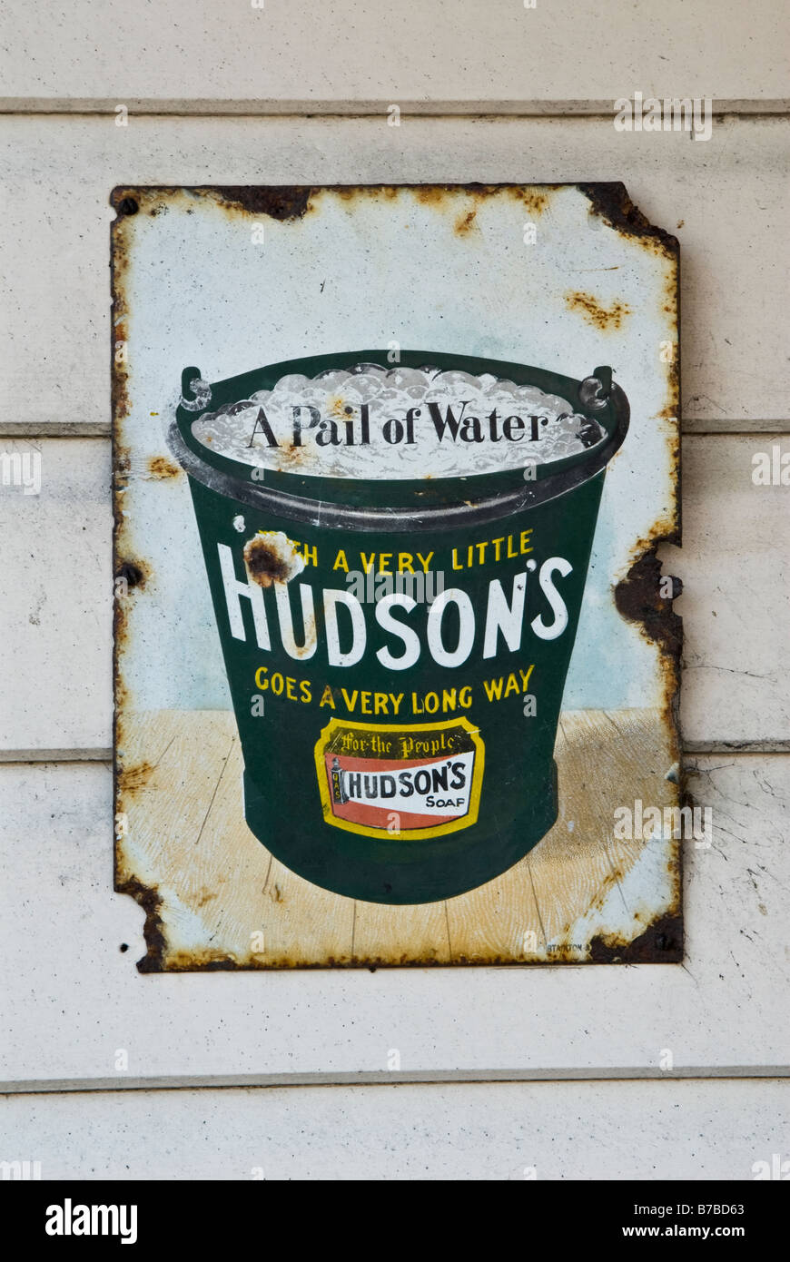 Ein Jahrgang emailliert Werbung Zeichen für Hudsons Seife Stockfoto