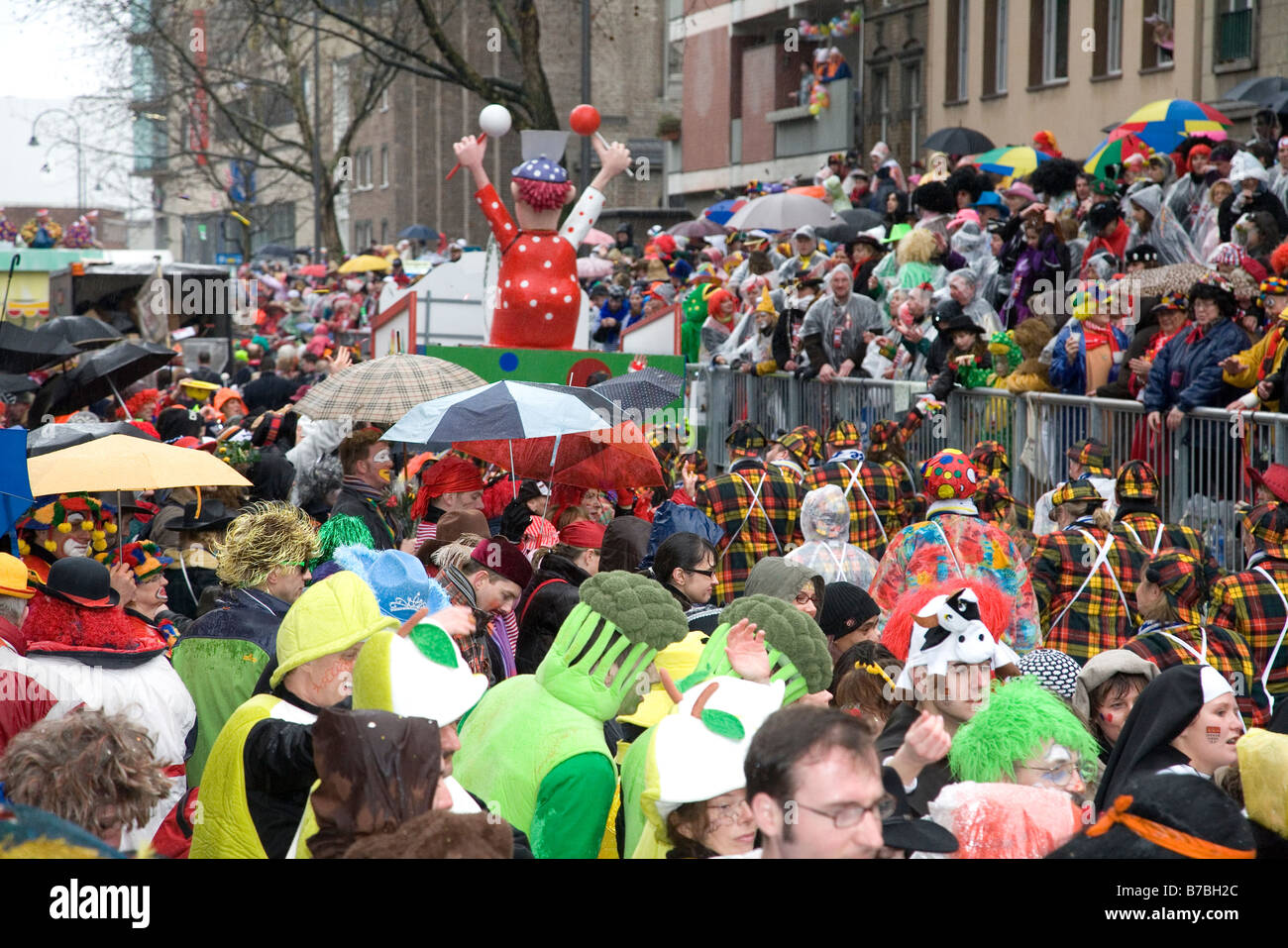 Karneval-Besucher in Tracht Köln, Köln-Deutschland Stockfoto