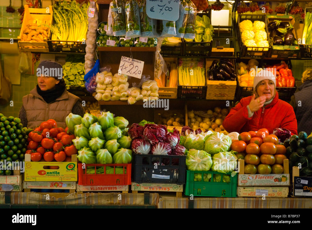 Gemüse Stand am Markt von Rialto in Venedig Italien Europa Stockfoto