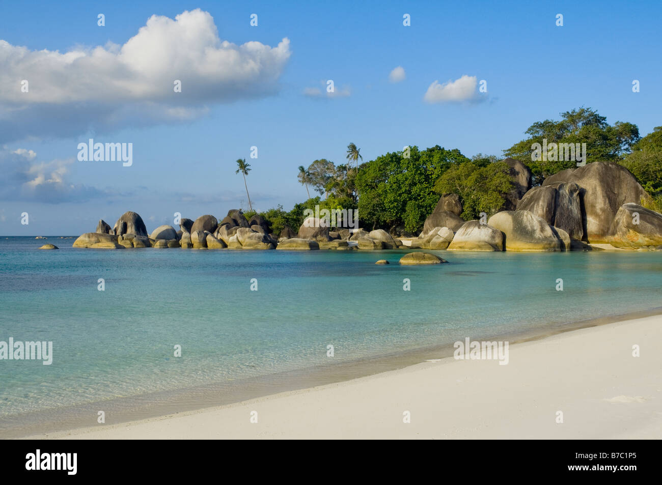Wunderschöne Landschaft des Belitung Strand Stockfoto