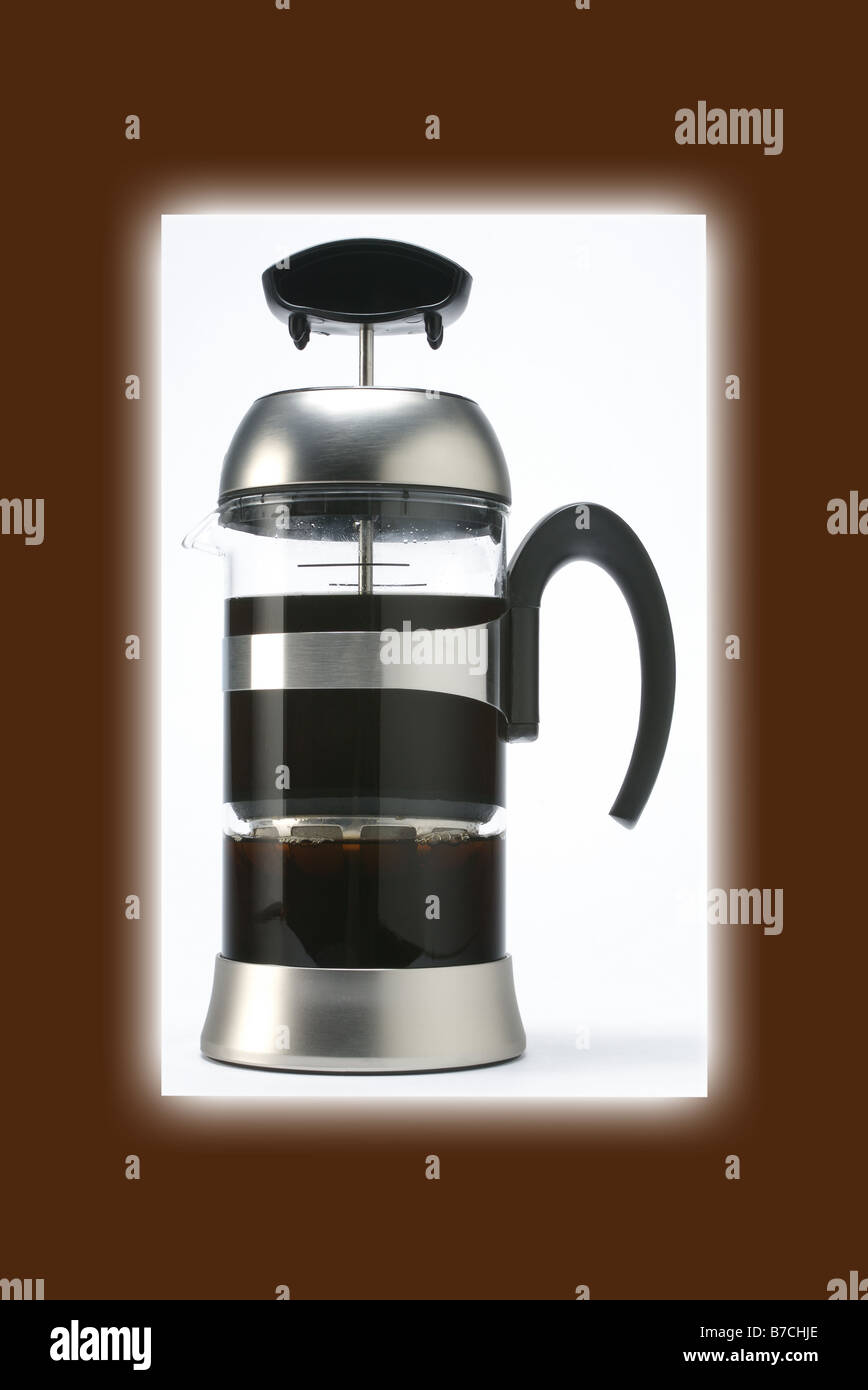 Eine kleine Kaffeebereiter mit Kaffee Stockfoto