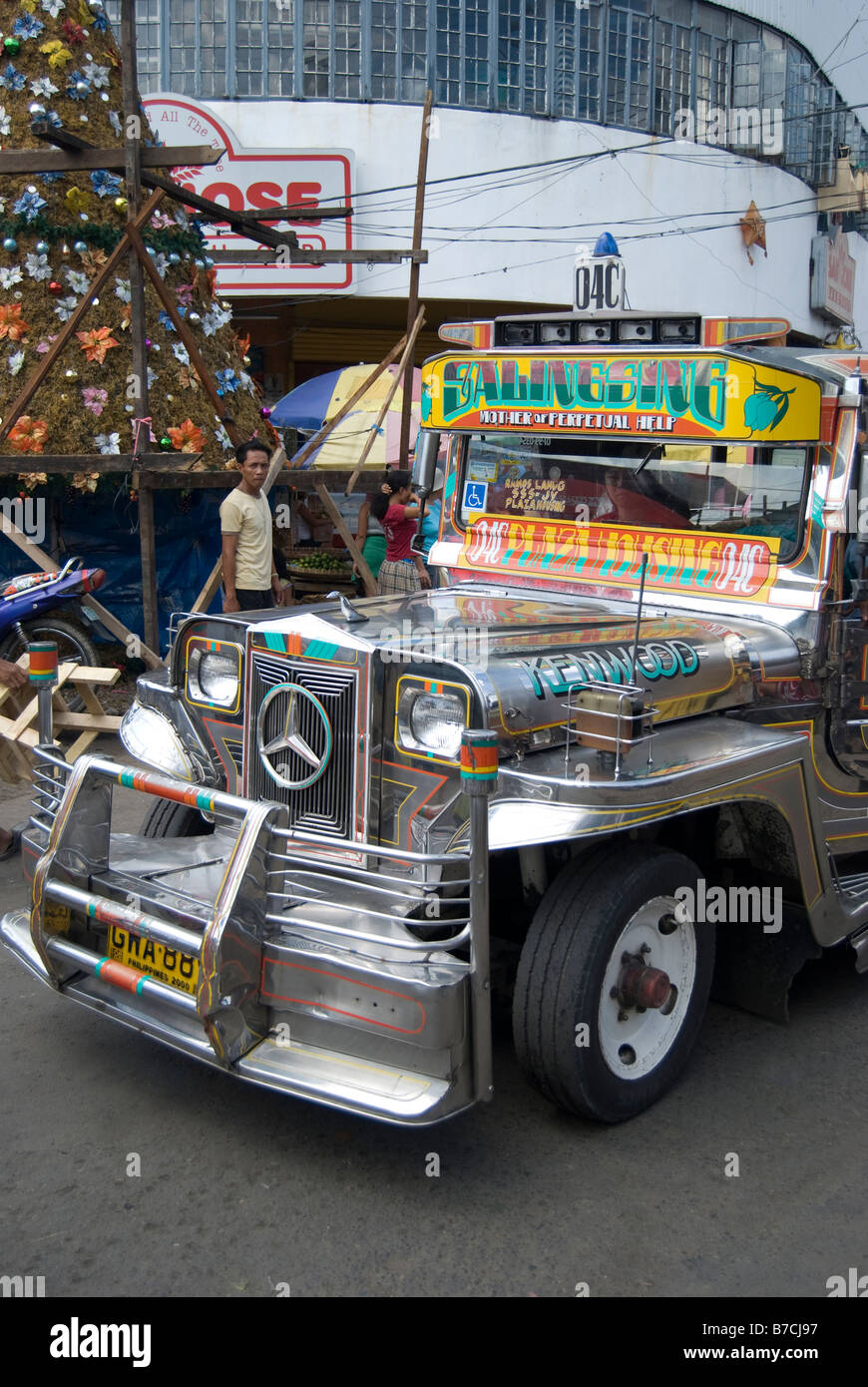 Bunter Jeepney Taxi, Kohlenstoffmarkt, Downtown Cebu City, Cebu, Visayas, Philippinen Stockfoto