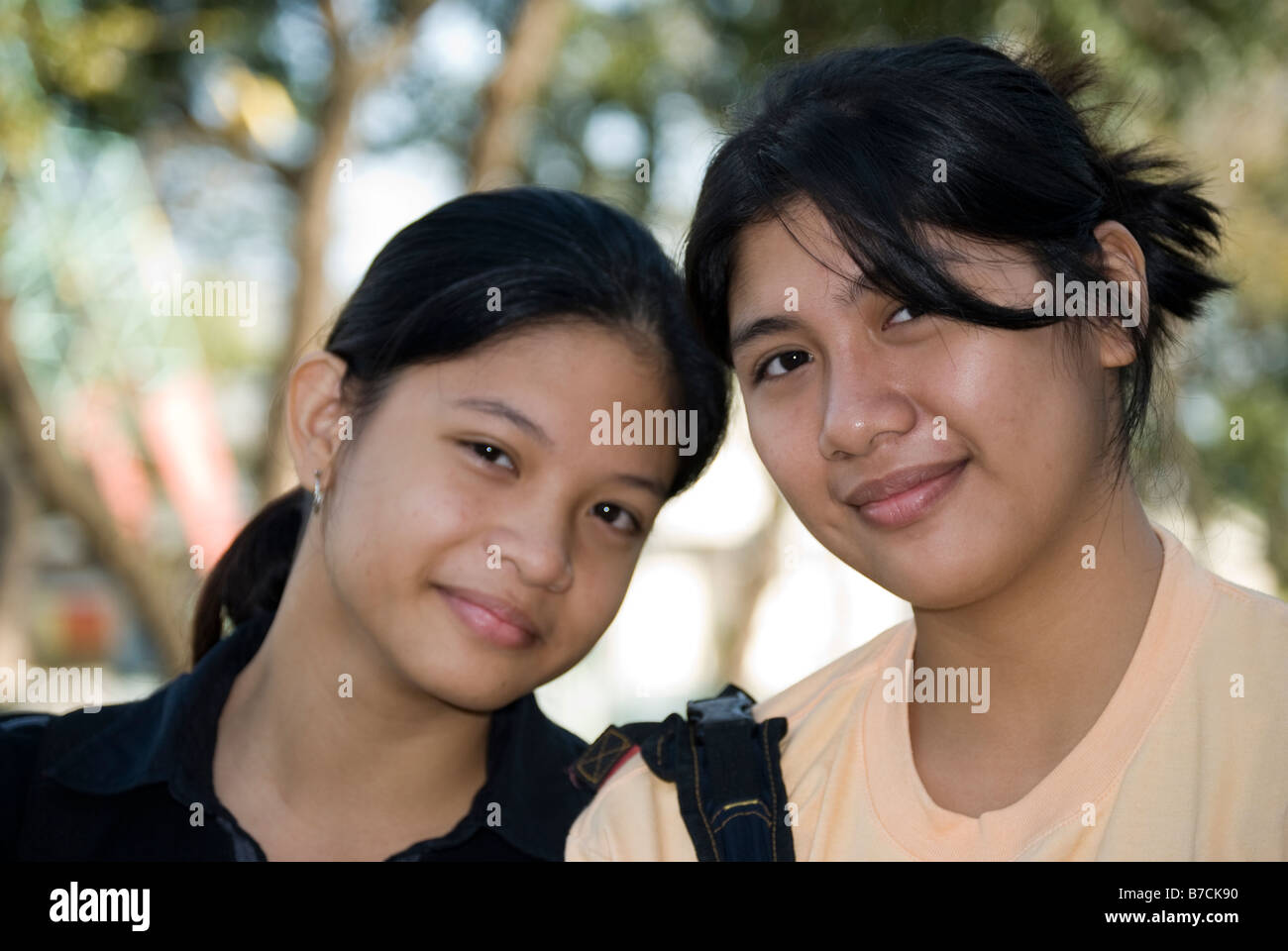 Mädchen im Teenageralter Philippino, Fort San Pedro, Cebu City, Cebu, Visayas, Philippinen Stockfoto