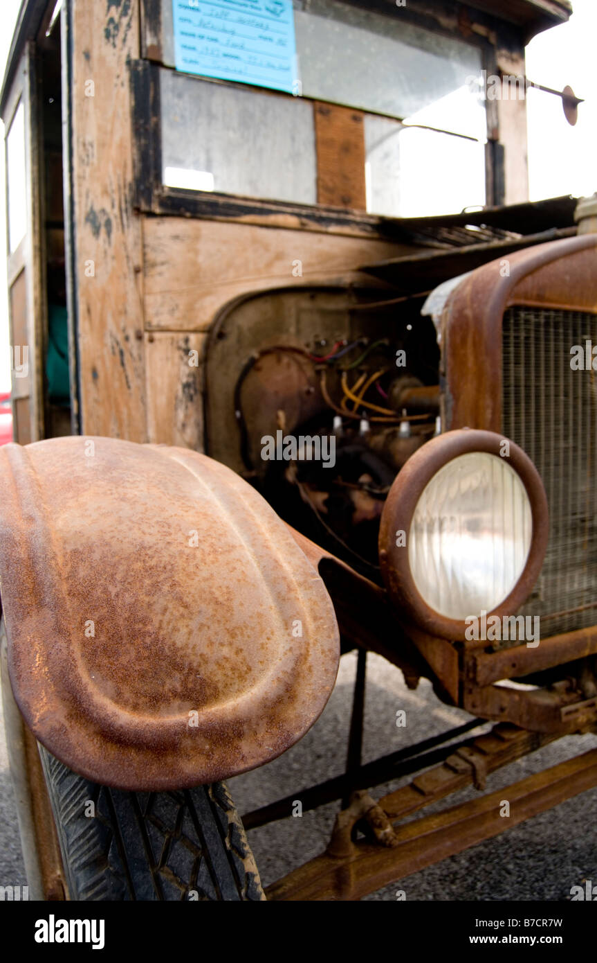 Rosten der 1920er Jahre Ford LKW mit einer hölzernen Kabine Stockfoto