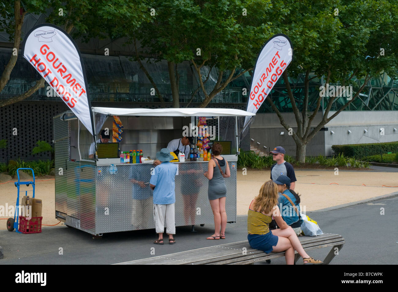 Gourmet-Hot-Dog stand am Ufer des Flusses Yarra in Melbourne Australien Stockfoto