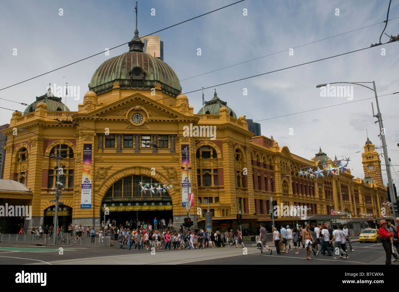 Die berühmte Uhrenfassade des Bahnhofs Flinders Street in Melbourne Victoria Australien Stockfoto