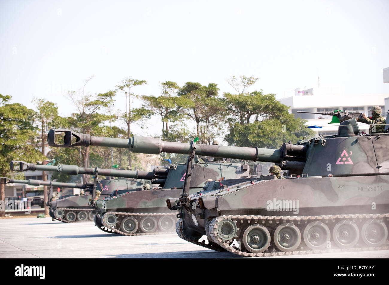 Nahaufnahme von M109A2 155mm SP Haubitzen bei militärischen Übungen beim 58. Artillerie-Befehl, Taichung, Taiwan Stockfoto