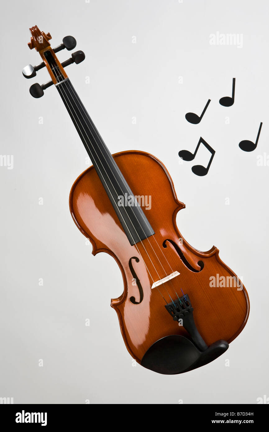 Eine Violine und Musiknoten Stockfoto