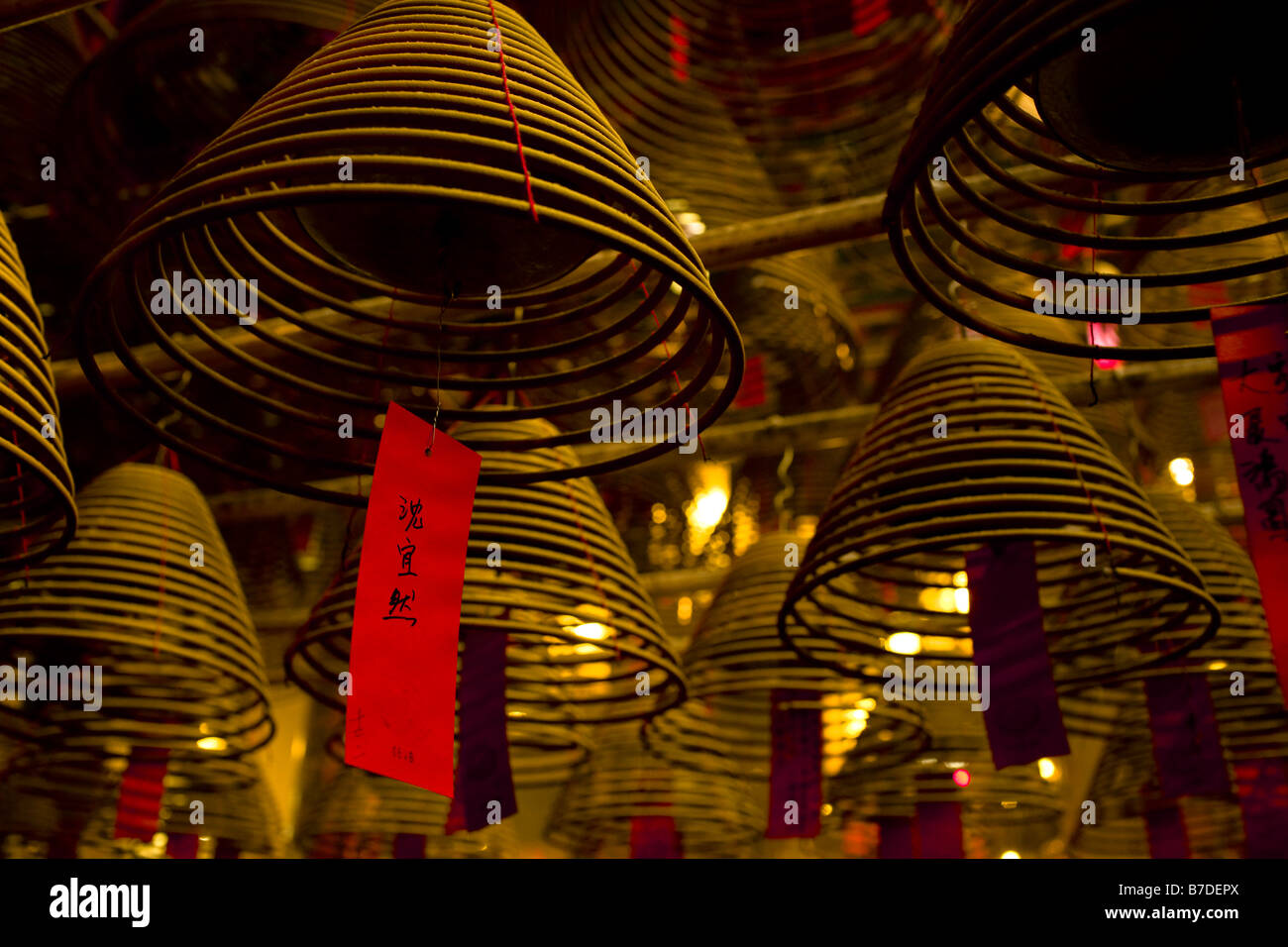 Ein stock Foto von Weihrauch hängen in einem Tempel in Hong Kong Stockfoto