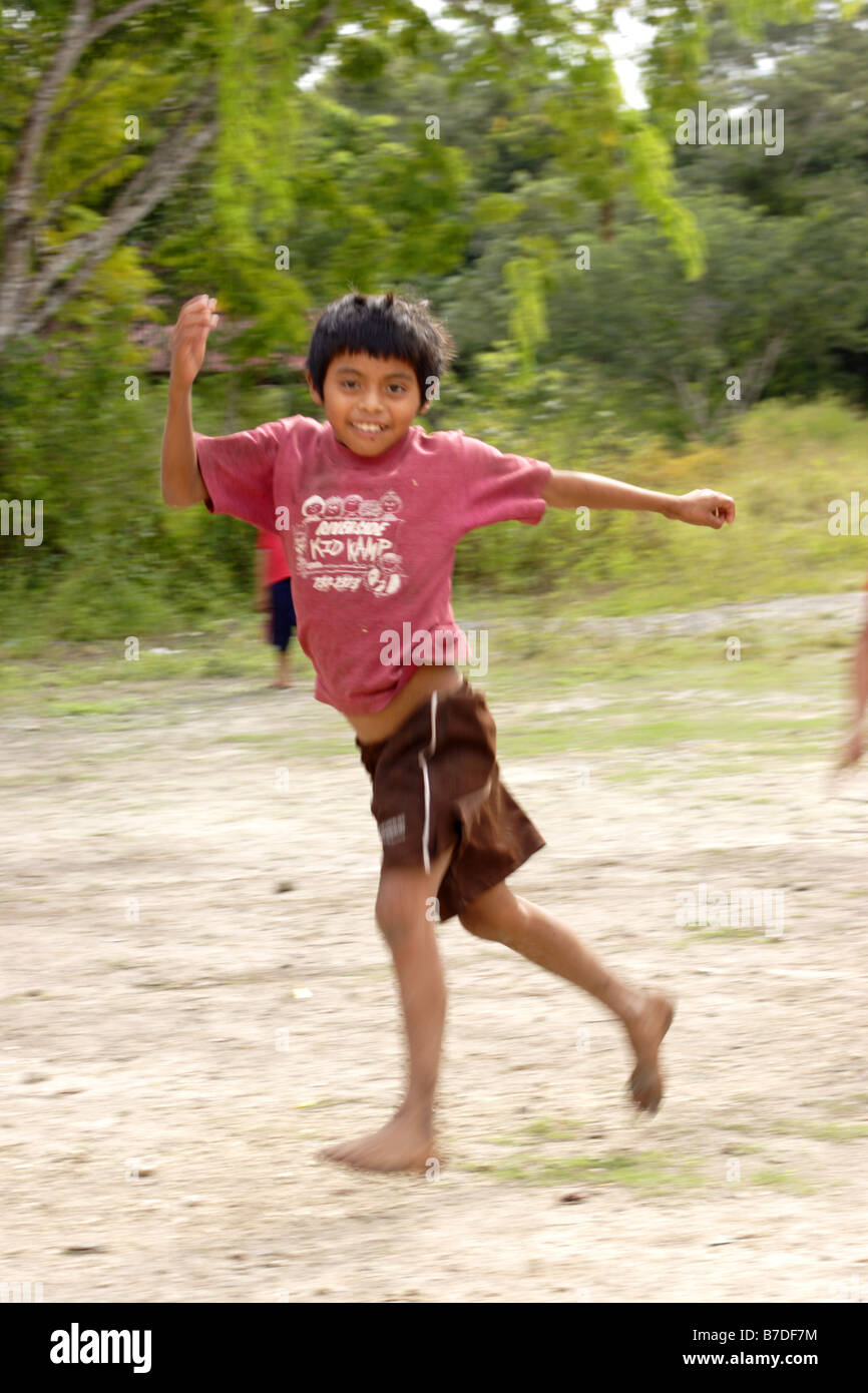 Maya-Boy spielen, Riviera Maya, Mexiko Stockfoto
